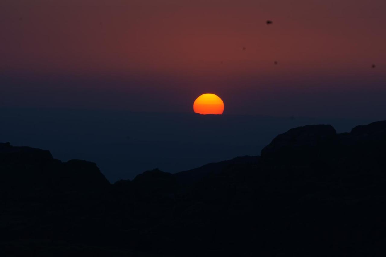 Petra Nights Hotel Wadi Musa Bagian luar foto